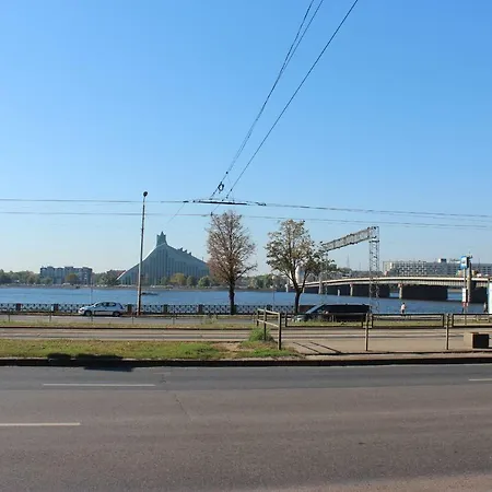 Апартаменты Three-bedroom On Peldu 19 *