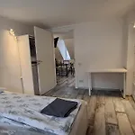 Апартаменты Three-bedroom On Peldu 19 Рига