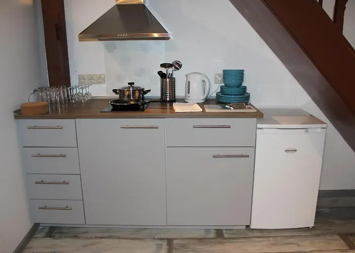 Three-bedroom On Peldu 19 *