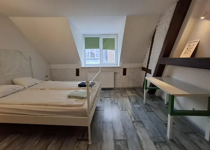 Three-bedroom On Peldu 19 *