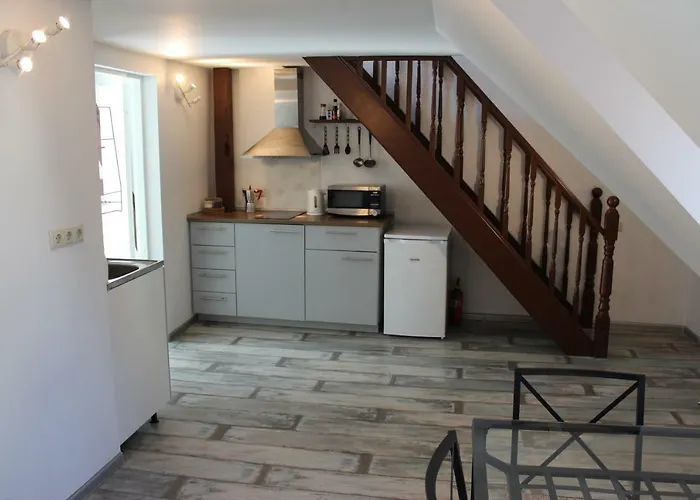 Apartment Three-bedroom On Peldu 19 *