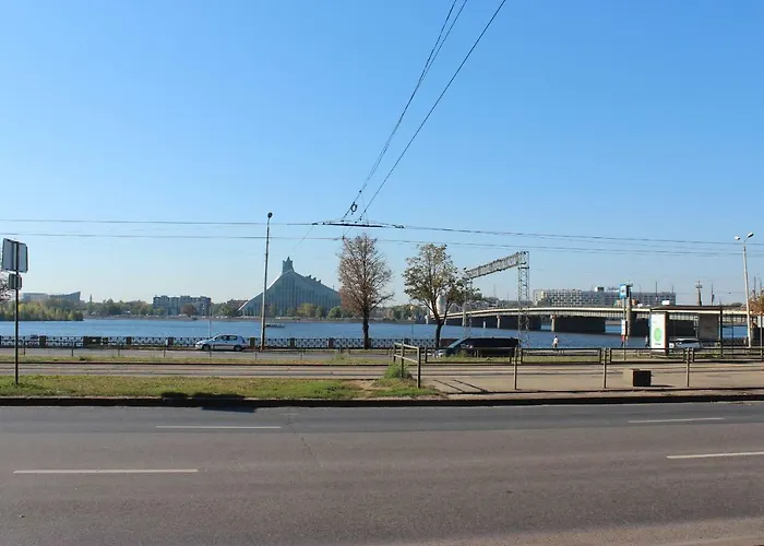 דירה Three-bedroom On Peldu 19 *