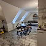 Three-bedroom On Peldu 19 Apartment Riga