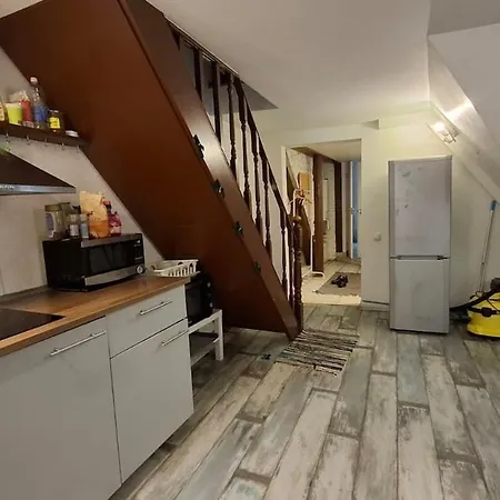 Three-bedroom On Peldu 19 Riga