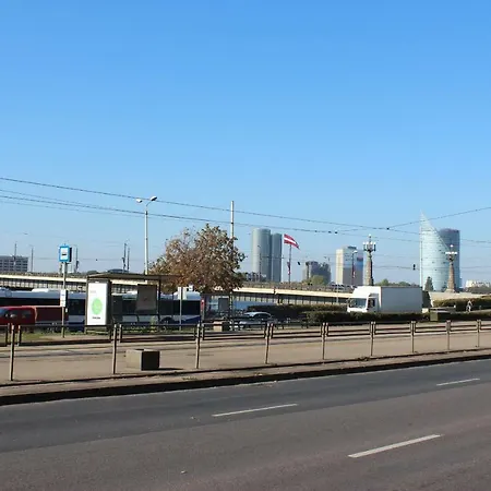 Three-bedroom On Peldu 19 * Riga